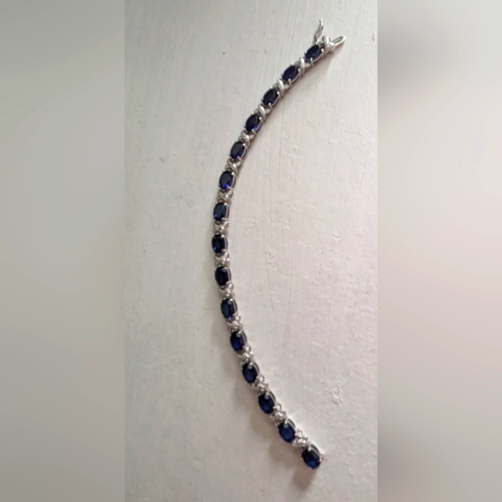 Helzberg Diamonds bracelet